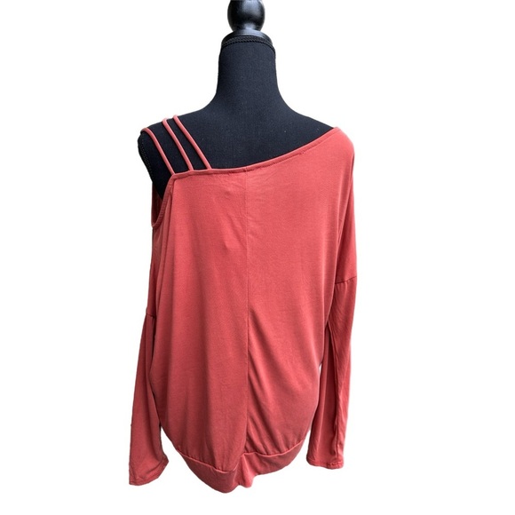 Something New Cold Shoulder Top- Soft Rust - Picture 4 of 12